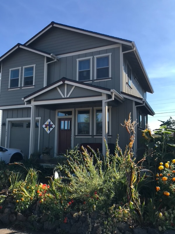 property at 1613 Stella Ln