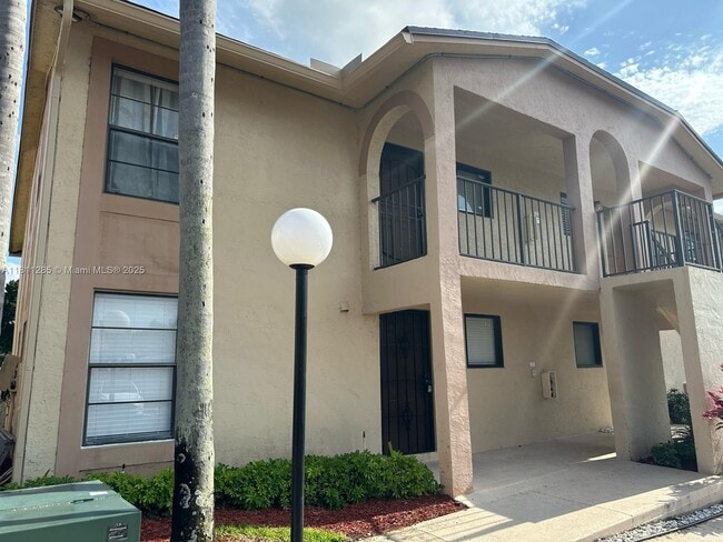 9449 Boca Cove Cir in Boca Raton, FL - Building Photo - Building Photo