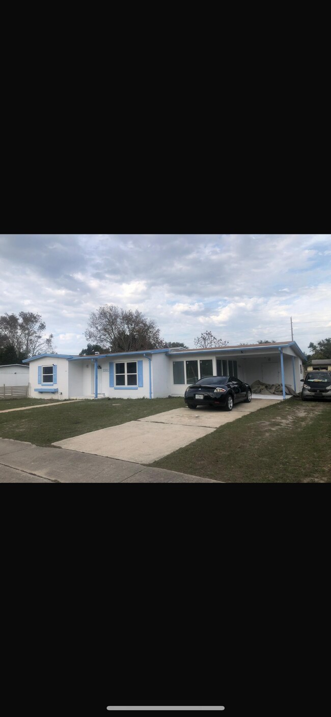 2311 Hadley St in Deltona, FL - Building Photo - Building Photo