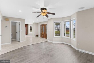 25001 Half Pone Point Rd in Hollywood, MD - Building Photo - Building Photo