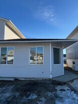 8915-881A 81a St in Fort St John, BC - Building Photo