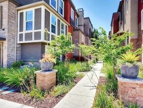 1412 Shore Dr in San Jose, CA - Foto de edificio - Building Photo