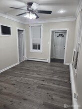 537 Harrington St in Perth Amboy, NJ - Building Photo - Building Photo