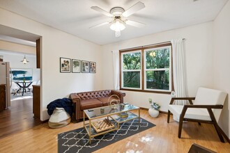 2 Misty Creek Ct in Durham, NC - Building Photo - Building Photo