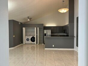 4393 Woodstock Dr in West Palm Beach, FL - Building Photo - Building Photo