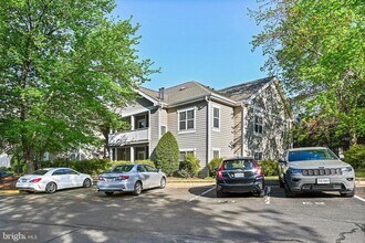 14300 Rosy Ln in Centreville, VA - Building Photo - Building Photo