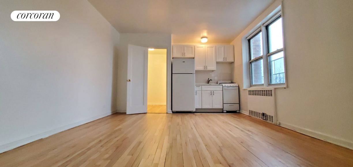 5645 Netherland Ave in Bronx, NY - Building Photo