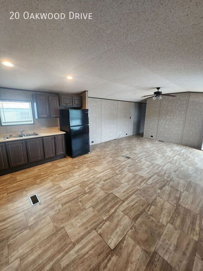 20 Oakwood Dr in Stillwater, OK - Building Photo - Building Photo