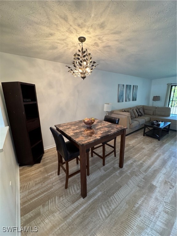1101 Rosemary Ct