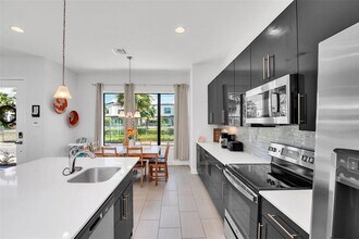 407 Villa Domani Ct in Davenport, FL - Building Photo - Building Photo