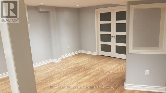 property at 487 Rougewalk Dr