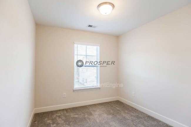 property at 16 Jaycee Ct