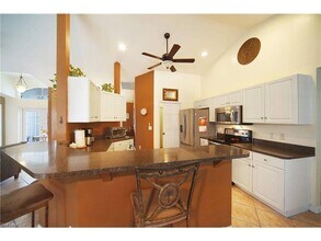 703 SW Santa Barbara Pl in Cape Coral, FL - Building Photo - Building Photo