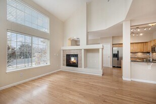 10050 E Gunnison Pl in Denver, CO - Building Photo
