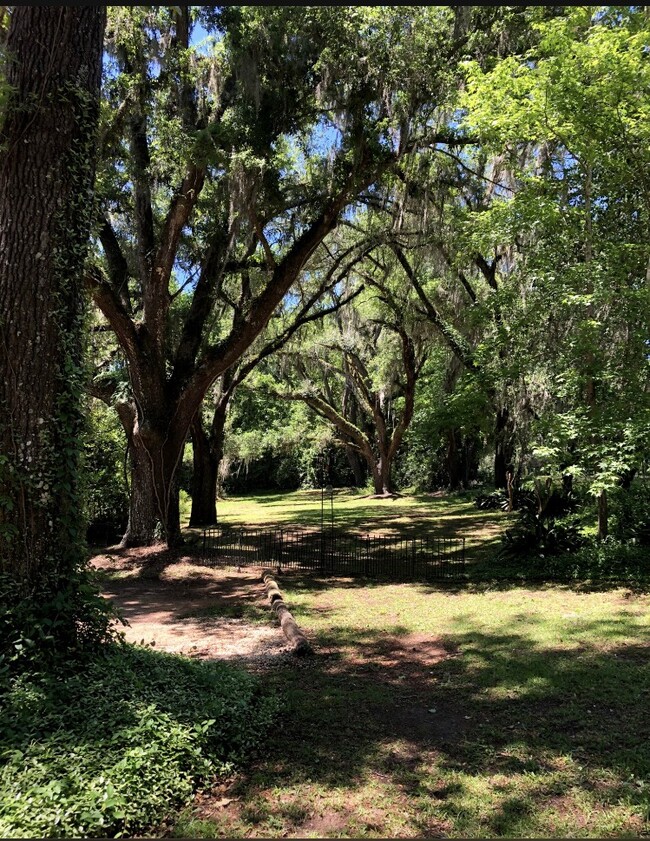9704 Wadesboro Rd in Tallahassee, FL - Building Photo - Building Photo