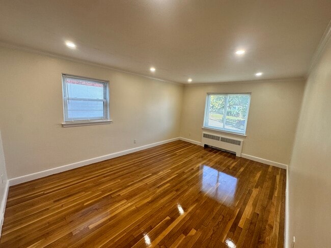 14 Bishop Rd, Unit 2
