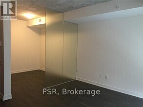 625-629-629 King St W in Toronto, ON - Building Photo - Building Photo