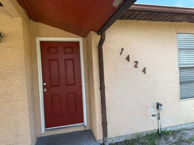 property at 7424 Golden Glenn Ct