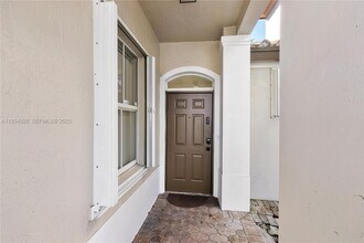 8354 NW 142nd St in Miami Lakes, FL - Building Photo - Building Photo