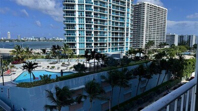 1865 79th Street Cswy, Unit 7I in North Bay Village, FL - Building Photo - Building Photo