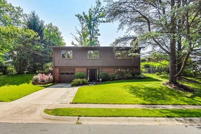 property at 6515 E Halbert Rd