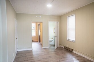 319 First St in Slatington, PA - Building Photo - Building Photo