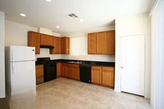 8708 Cerrito Canyon Ct in Las Vegas, NV - Building Photo - Building Photo