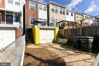 1925 H St NE in Washington, DC - Building Photo - Building Photo