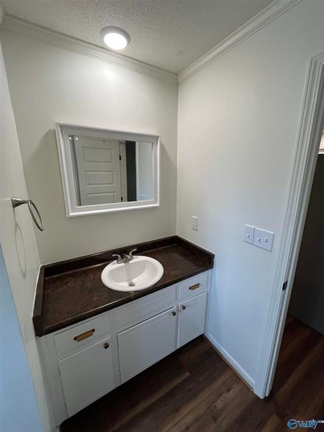 property at 4912 Lee St