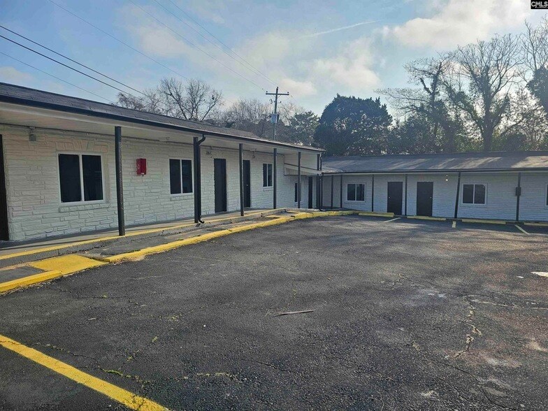 2322 Two Notch Rd, Unit GPR-GPR-18 in Columbia, SC - Building Photo