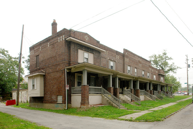 344-356 E 18th Ave in Columbus, OH - Foto de edificio - Building Photo