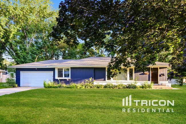 property at 9901 Sandra Ln