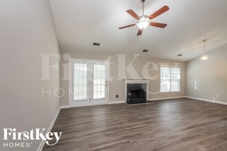 3321 Argyle Ln in Greensboro, NC - Foto de edificio - Building Photo