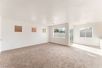 4045 Puebla St in Las Vegas, NV - Building Photo - Building Photo