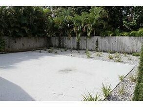 1749 NW 6th Ave-Unit -2 in Fort Lauderdale, FL - Building Photo - Building Photo