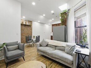 77 Crescent Ave in Jersey City, NJ - Building Photo - Building Photo
