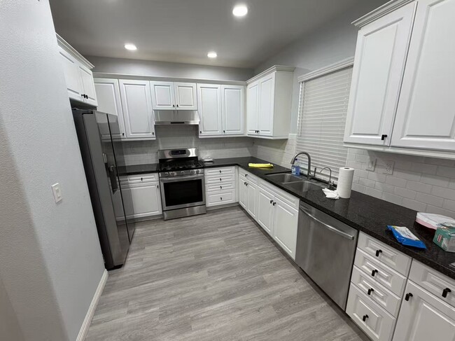 8371 Edgewood St in Chino, CA - Building Photo - Building Photo