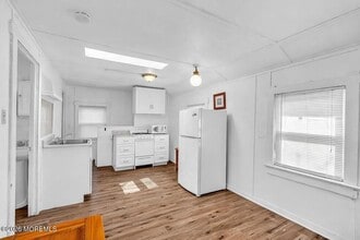504 8th Ave in Belmar, NJ - Building Photo - Building Photo