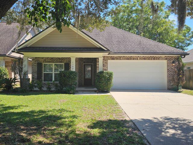 1302 Cedar Ave S in Niceville, FL - Building Photo