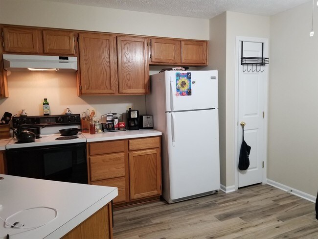 property at 5309 Regal Ct