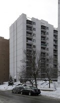 Place Simpson in Montréal, QC - Building Photo