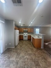 6018 El Sol Dr in Las Vegas, NV - Building Photo - Building Photo