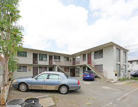 743 Bannister St in Honolulu, HI - Building Photo - Primary Photo