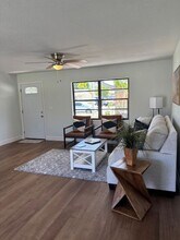 798 Aspen Dr in South Daytona, FL - Building Photo - Building Photo