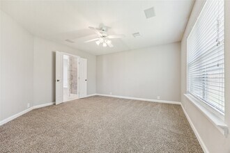 19715 Canyon Gate Ct in Katy, TX - Foto de edificio - Building Photo