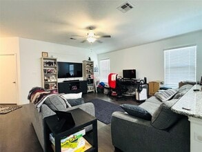 113 Star Pass in Jarrell, TX - Building Photo - Building Photo