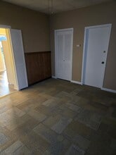 418 N Center St, Unit B in Collinsville, IL - Foto de edificio - Building Photo