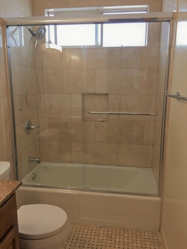 10961 Palms Blvd in Los Angeles, CA - Building Photo - Building Photo