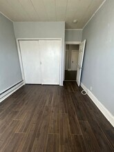 329 Columbia Ave, Unit 329 Columbia ave in Jersey City, NJ - Foto de edificio - Building Photo