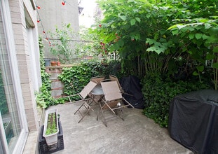 3128 30th St, Unit 1 in Astoria, NY - Building Photo - Building Photo